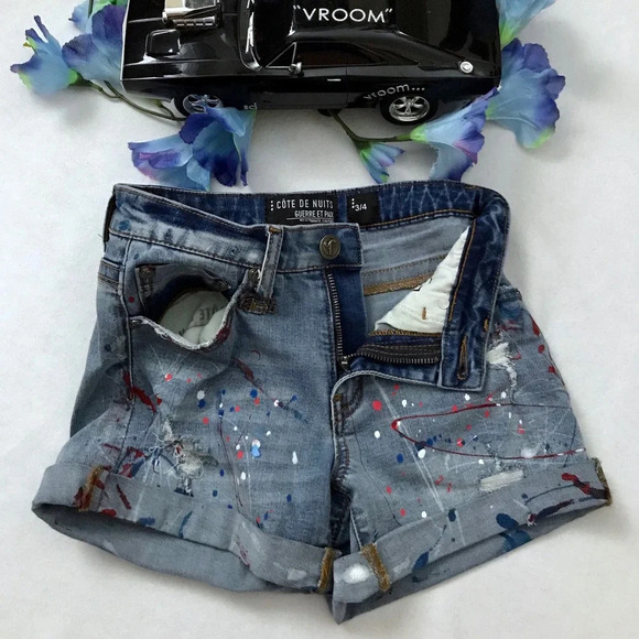 Cote De Nuits NWOT Shorts for Juniors/Women 3/4 - Picture 3 of 5